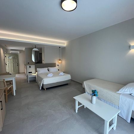 Mediterranean Sea Top Floor Palaiochora Exterior foto